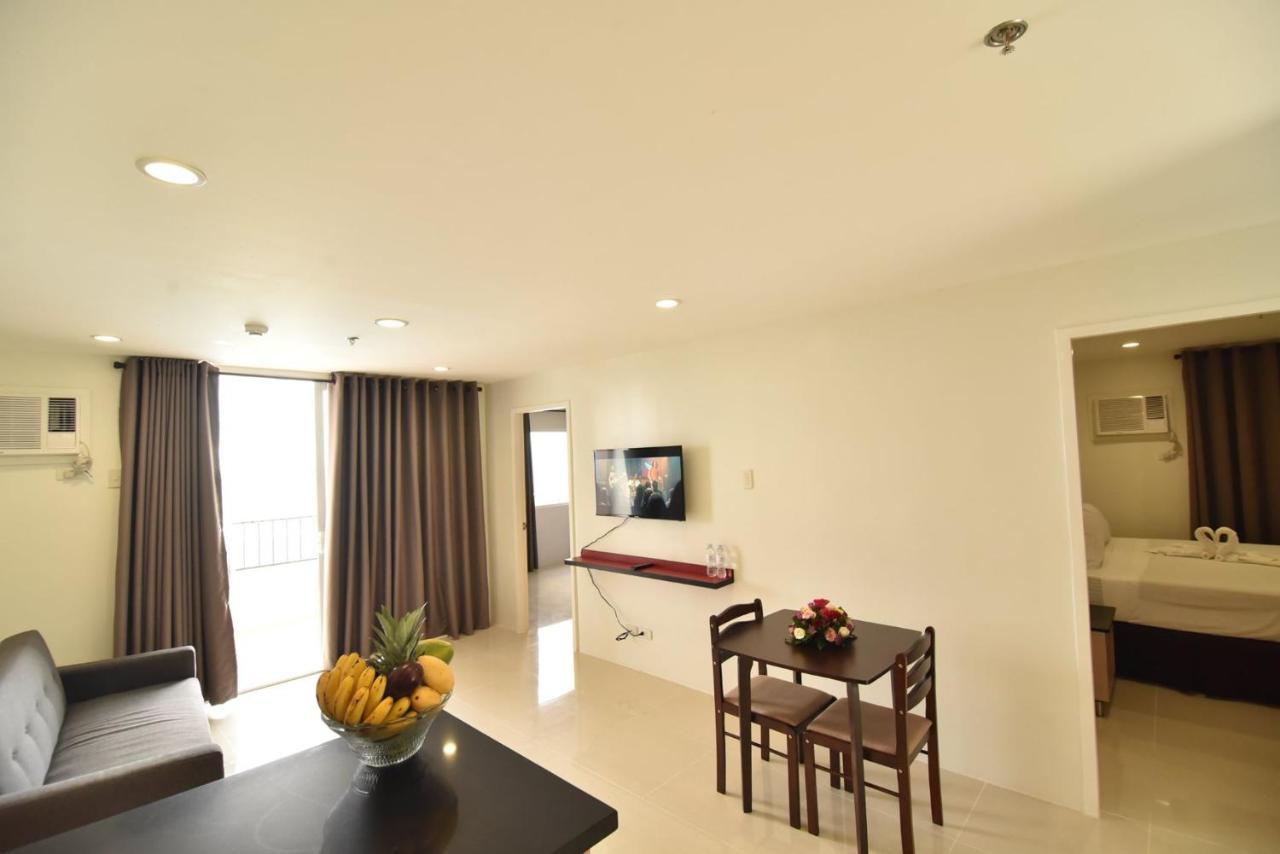 Holiday Oceanview Residences And Resort Samal Exterior photo