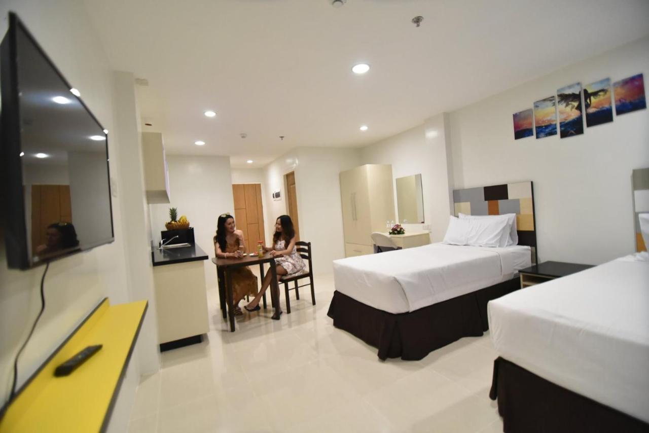 Holiday Oceanview Residences And Resort Samal Exterior photo